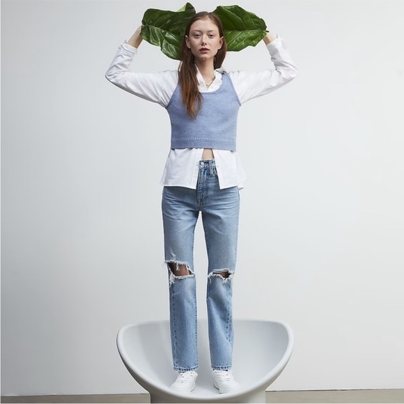 Madewell The Perfect Vintage Straight Jean in Danby Wash: Knee-Rip Edition - Picture 2 of 8